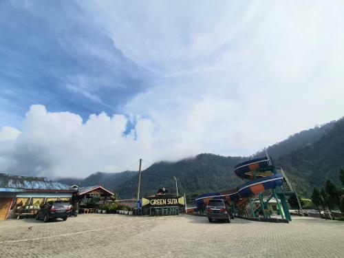 Hostal Pemandian Air Panas Dan Penginapan Green Suta