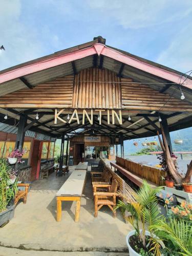 Hostal Pemandian Air Panas Dan Penginapan Green Suta