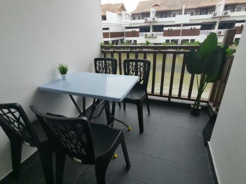 7319 Water Chalet-nice Sea View