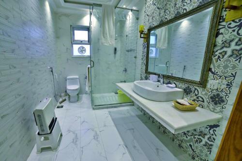 Hotel Arish Luxury Suites