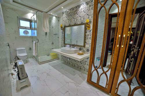 Hotel Arish Luxury Suites
