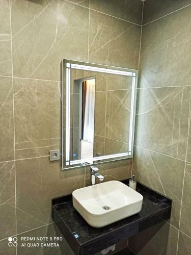 Hostal White House Lux