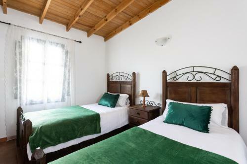 Casa Rural La Sombrera I With Pool