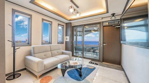White Beach Pension