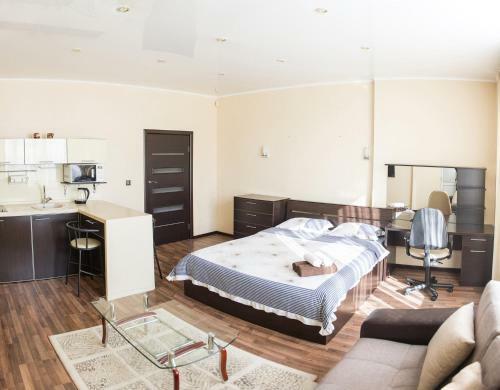 Apartment On Kunayeva 38