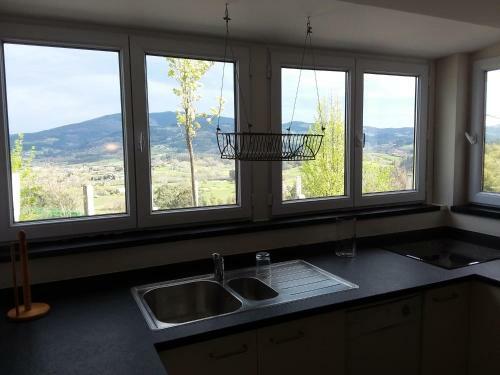 Apartamento En La Colina 1 Monta�ealde