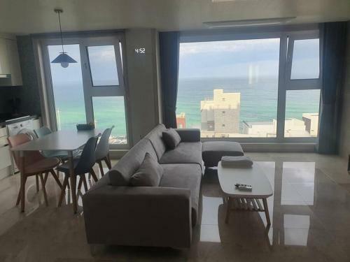 Apartamento Theone Palace
