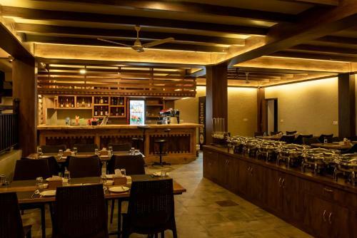 Hotel Busy Bee Resort, Pokhara