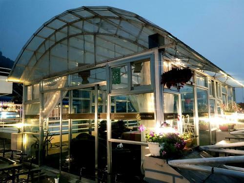 Hotel Kunja