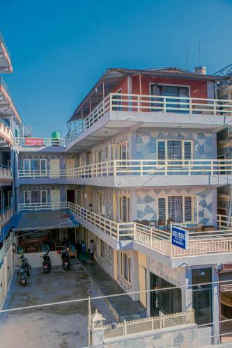 Hotel Pacific