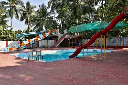 Hotel Oyo 24163 C Beach Resort