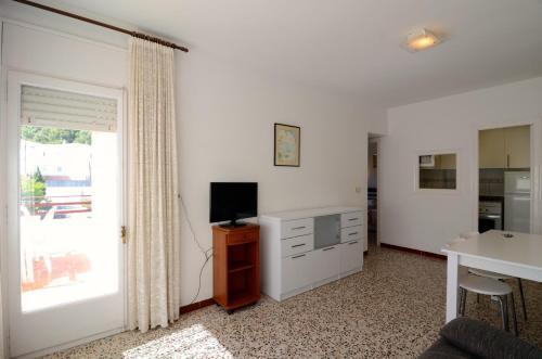 Apartaments Flomar 1-1