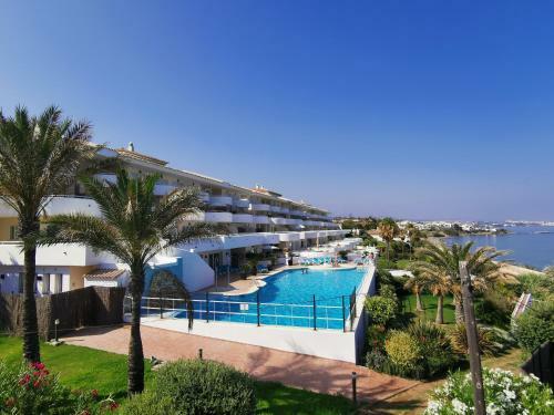 Sinfonia Del Mar Apartment