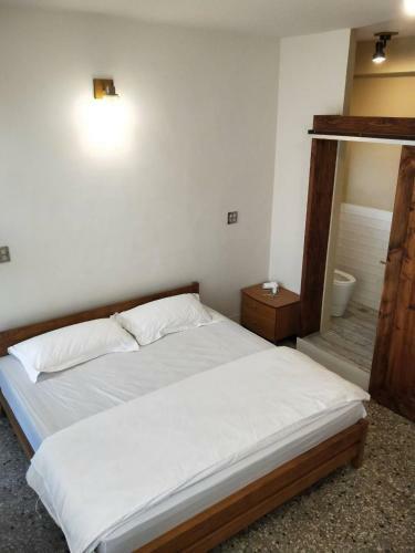 Hostal H. 1967