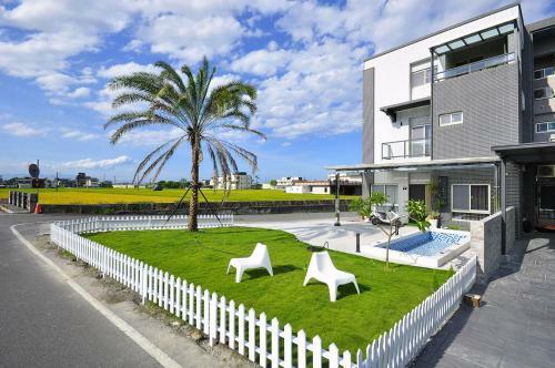 M2 Villa