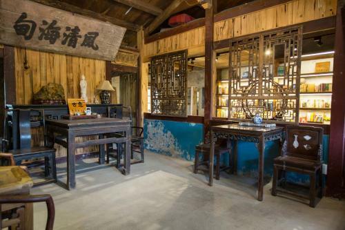 Gu Yi Art Studio