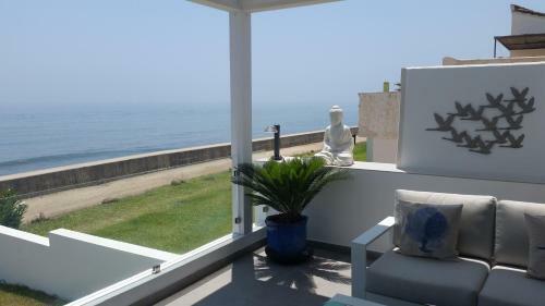 Beach-front Bahia Dorada