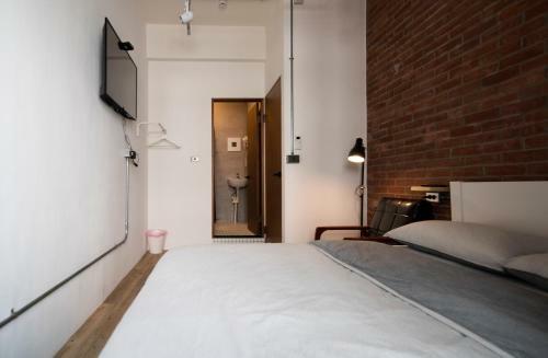 Dongshan Yi Hostel