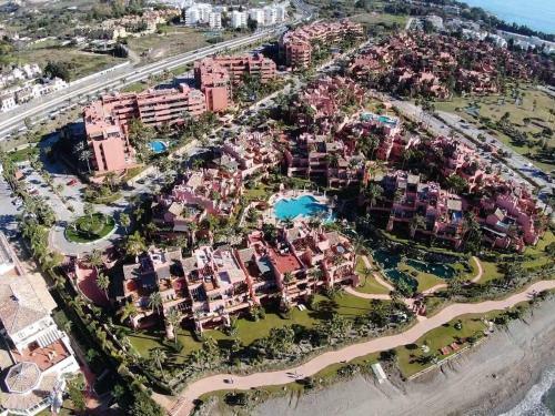 Marina Luxury Apartment