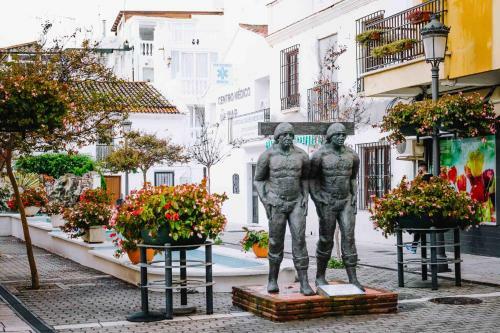 Estepona Seafront Apartment