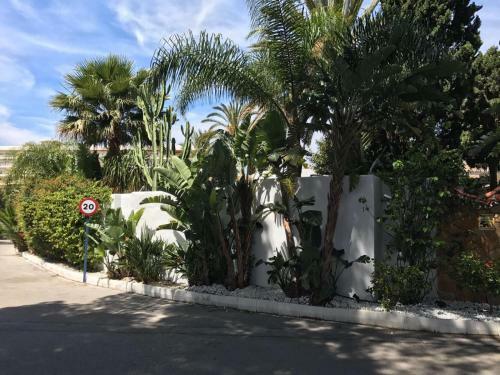 Modern 3 Bed Beach Side Private Villa