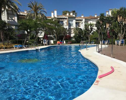 Marbella - Estepona Beach Frontline Apartment