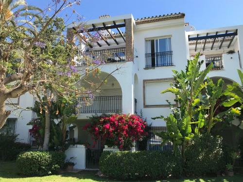 Marbella - Estepona Beach Frontline Apartment