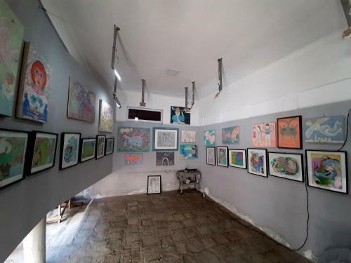 Hostal Art Guest House Usto
