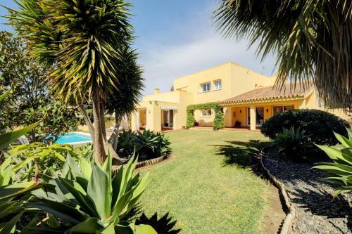 Villa 44b Calle De La Grulla