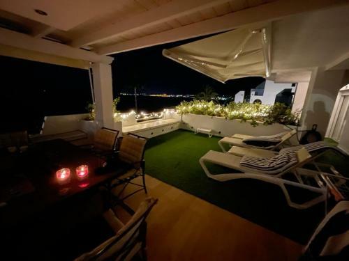 Apartamento Primera L�nea de Playa, Golf Y Vistas Al Mar