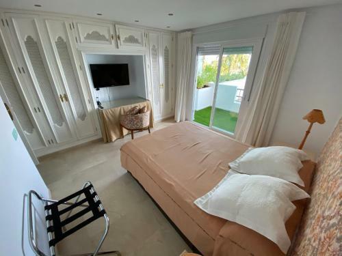 Apartamento Primera L�nea de Playa, Golf Y Vistas Al Mar