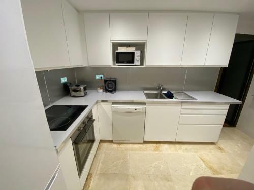 Apartamento Primera L�nea de Playa, Golf Y Vistas Al Mar