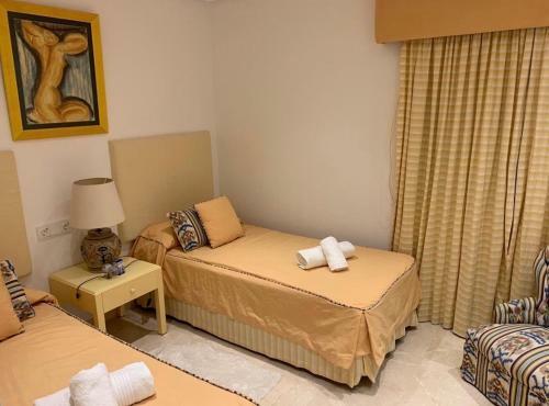 Apartamento Primera L�nea de Playa, Golf Y Vistas Al Mar