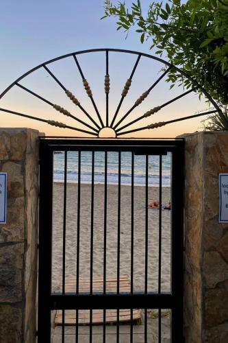Apartamento Primera L�nea de Playa, Golf Y Vistas Al Mar