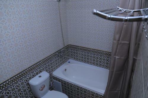 Eshoni Pir Hotel
