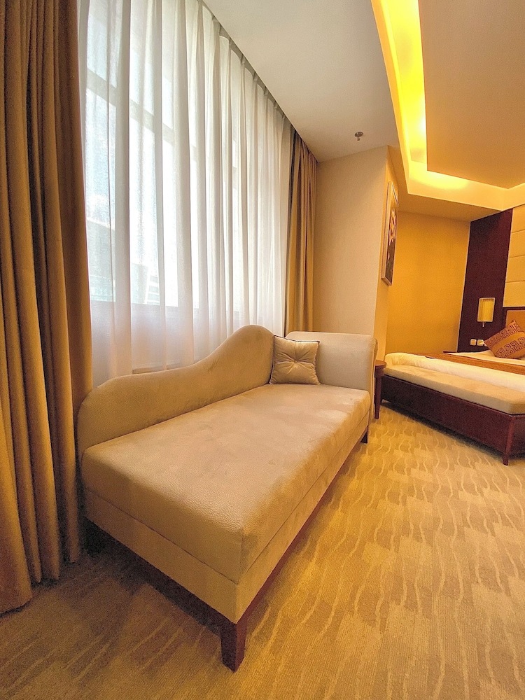 Beijing Palace Soluxe Hotel Astana