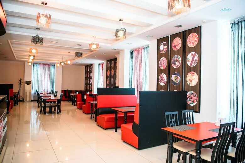 Lion Hotel