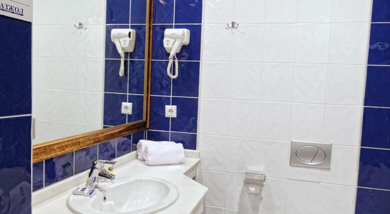 Kazzhol Hotel Astana