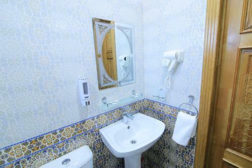 Xadijam Hotel