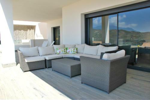 Modern Apartment In Great Community