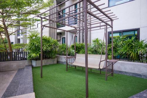 Bangtao,layan Beach Apartment