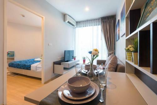 Bangtao Beach Apartment