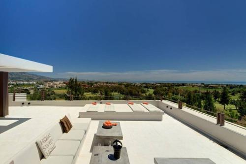 Stunning 9 Bedroom Villa With Sea Views