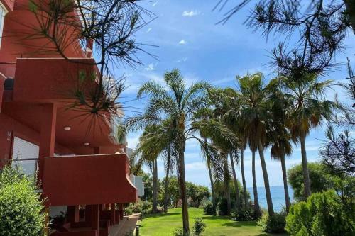 Estepona Seaview Apartment Seletur