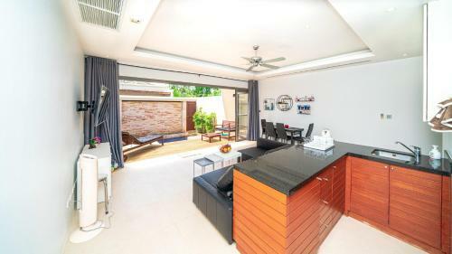 Villa The Residence Bangtao By Marianna W