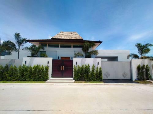 Bliss Villa At Shambhala Grand