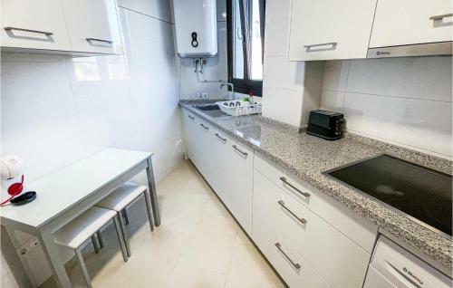 Nice Apartment In Estepona With Wifi And 1 Bedrooms