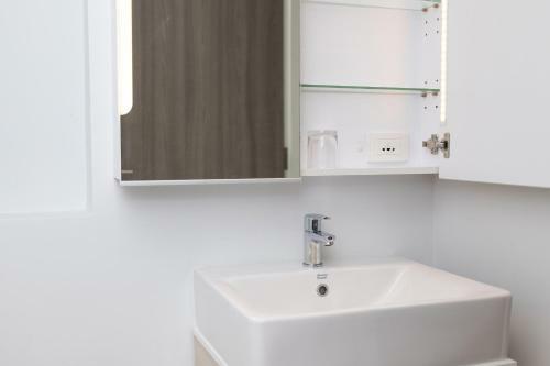 1 Bdr Pool Access Apartment Bangtao #104