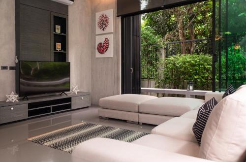 Villa Modern 3br Loft With Large Pool, Gym And Sauna