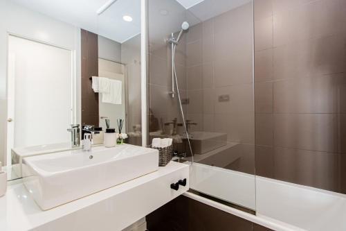 Apartamento Brand New Stylish 2 Bedroom Apt Le Mirage - Rdr219